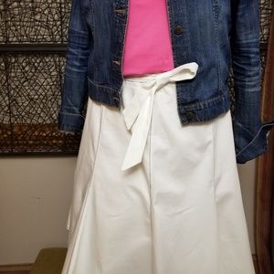 Stretchable white denim A-line skirt